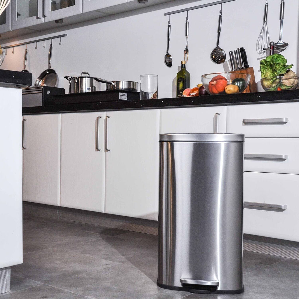 8 Gallon Stainless Steel Trash Can with Soft Closing Lid Y5645