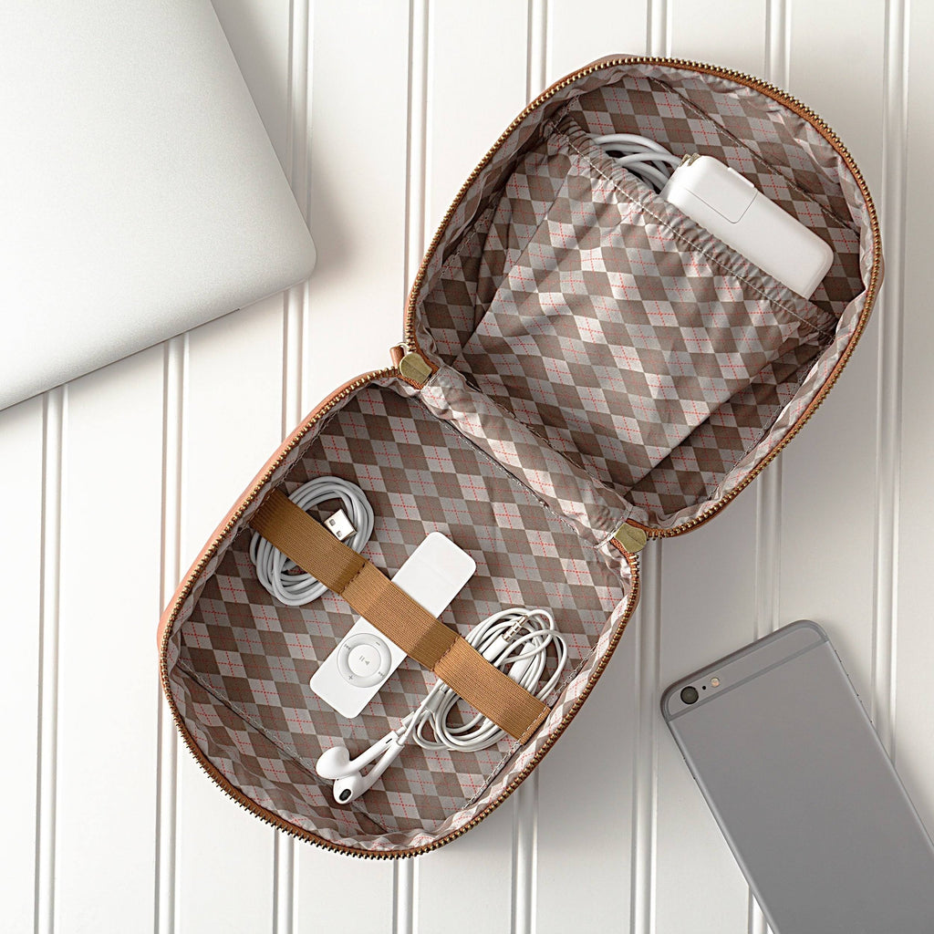 Personalized Travel Tech Case B994095
