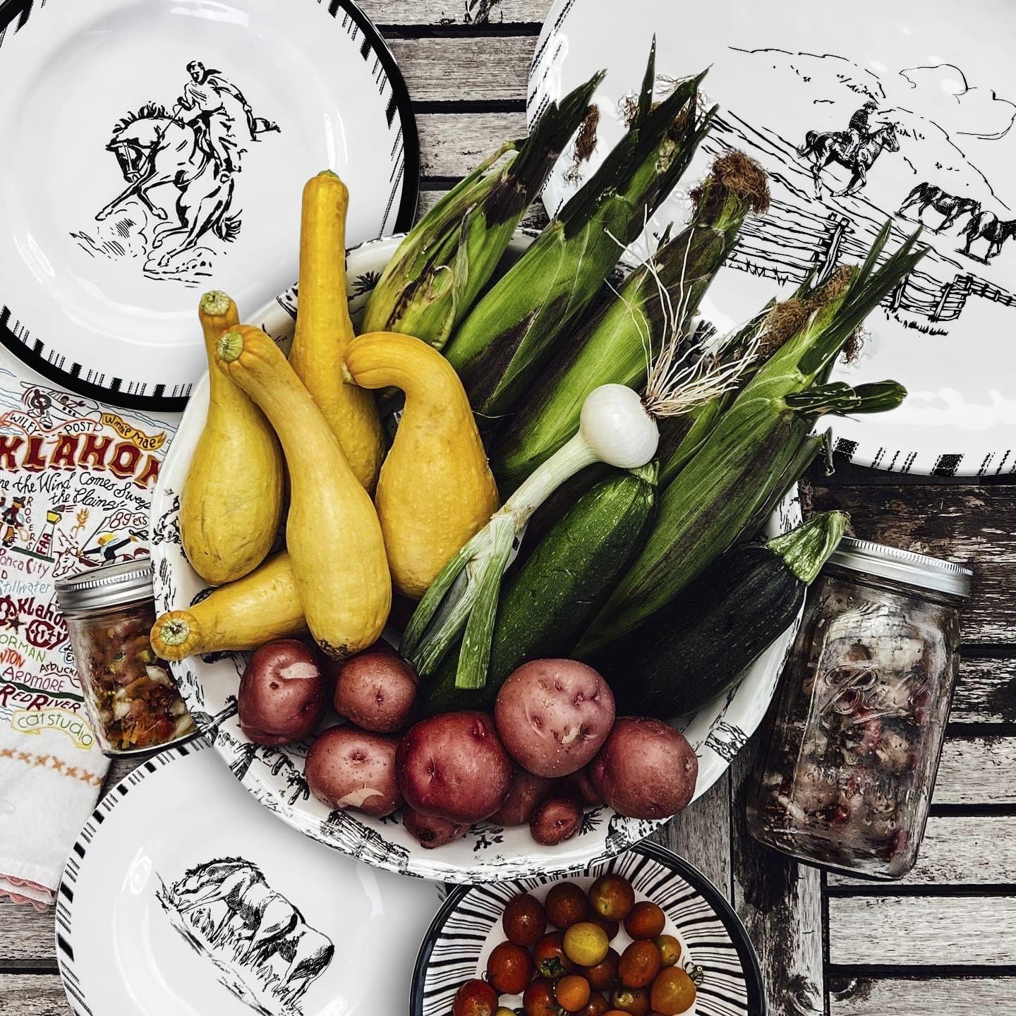 Black And White Melamine Serving Platter T34360