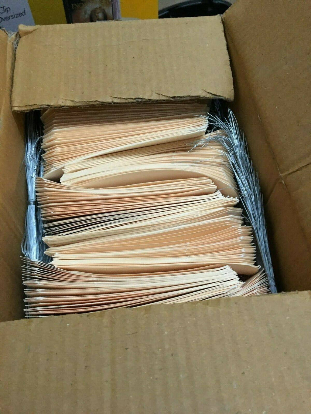 10 Pt Manila Shipping Tags, 1000/Case V57137
