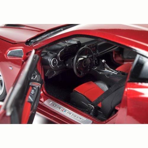 Garnet Red 1/18 Diecast Model Car T10135