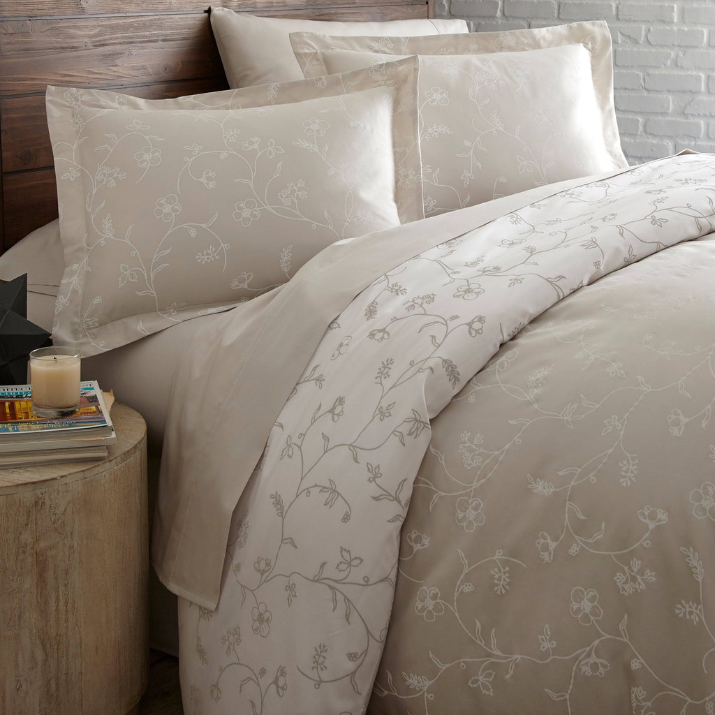 King Cotton Reversible Duvet Cover and Sham Set F983099