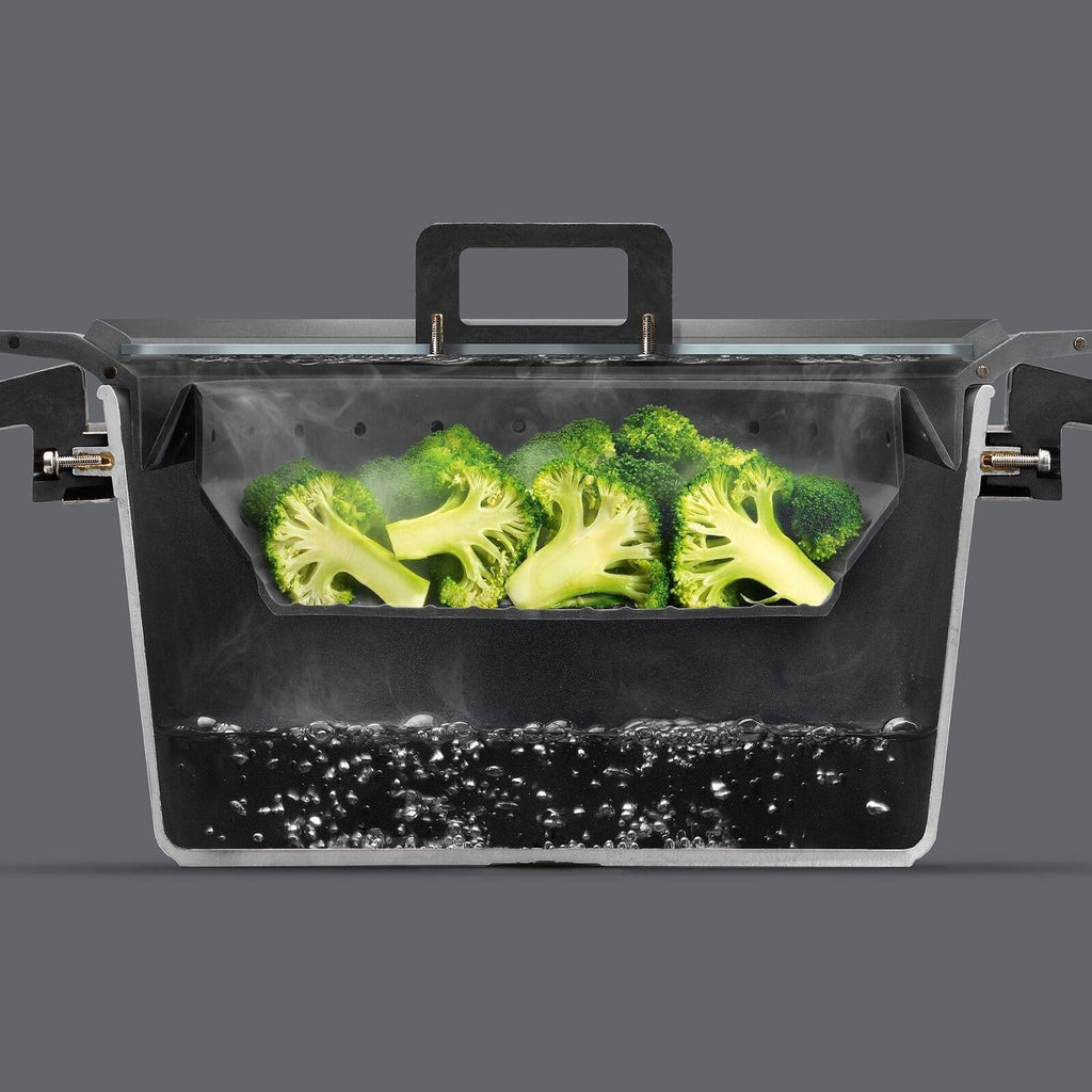 8 qt Stockpot with Lid & Silicone Insert Z7934