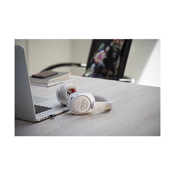 White Bluetooth Wireless Over-Ear Headphones with Mic N180